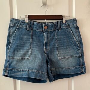 Mid-Length Blue Jean Shorts with Relaxed Fit Maurice’s M-jeans shorts size 16/6